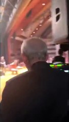 Kılıçdaroğlu'nun Mevzular Açık Mikrofon'da salona girdiği anlar