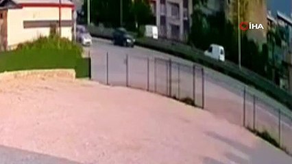 Bursa’da başıboş at böyle kaza yaptı, telef oldu