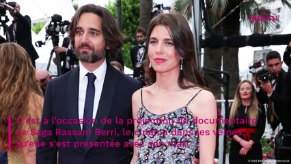 Download Video: Cannes 2023 : Charlotte Casiraghi impériale, elle surprend avec un look très audacieux