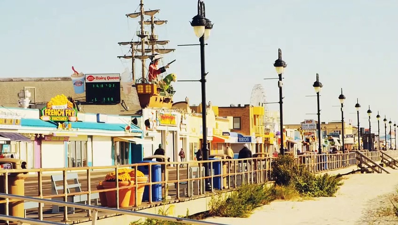 Jurassic Shark 3: Seavenge Trailer OV