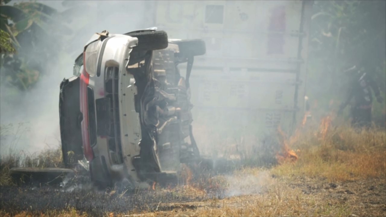 Frontalcrash: Junger Mann stirbt vor den Augen der Angehörigen