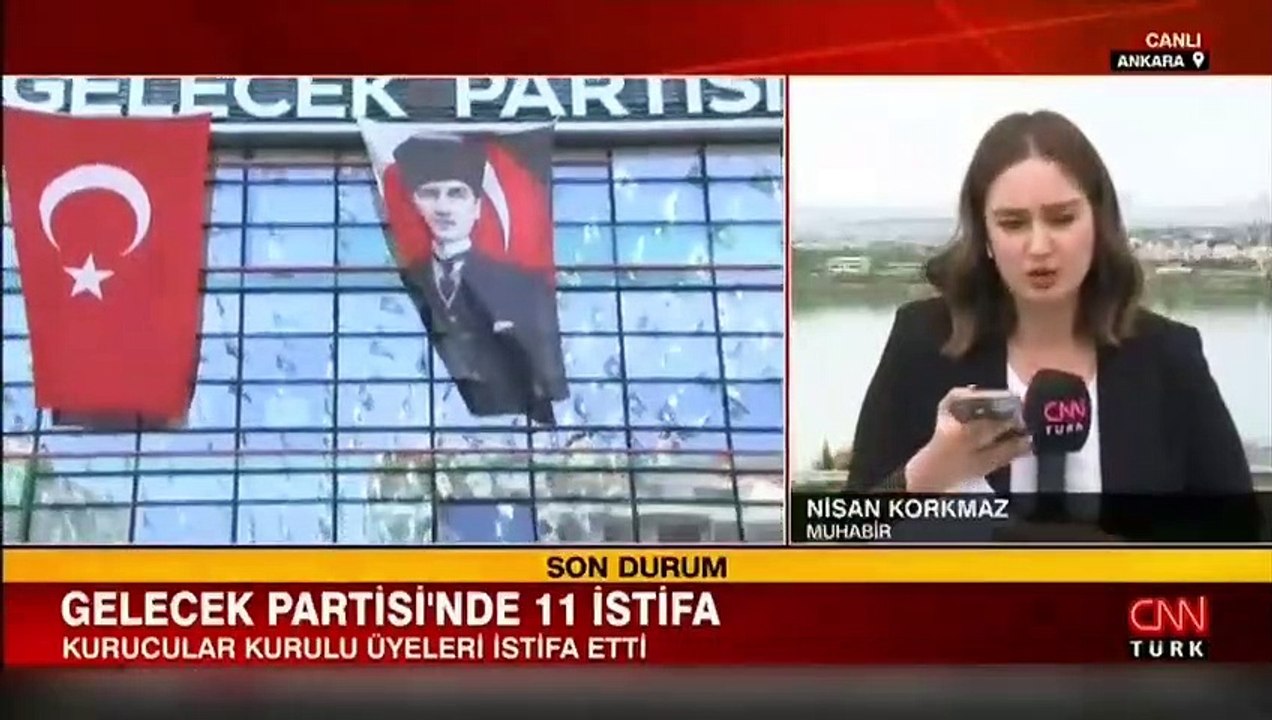 Gelecek Partisi'nde 11 istifa