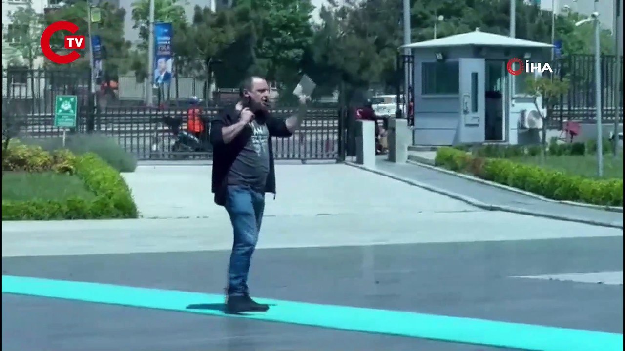 İstanbul Anadolu Adliyesi’nde hareketli dakikalar: 'Başsavcı’ya mektup iletmek iddiasıyla' boynuna silah dayadı