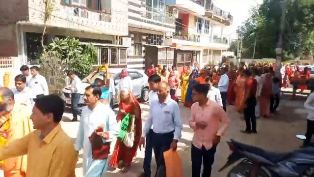 कलश यात्रा में बही श्रद्धा की बयार