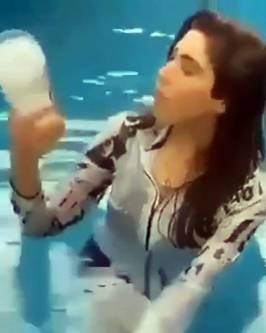 Hina pervez butt leaked