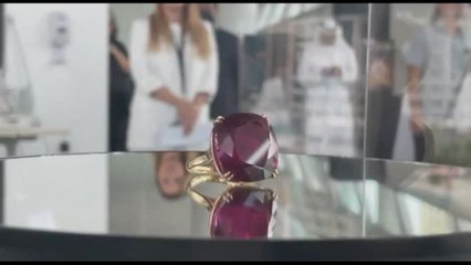 Il diamante Eternal Pink e un rubino da 55 carati in mostra a Dubai