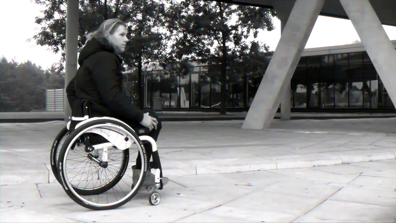 Scaunul Quickie Helium