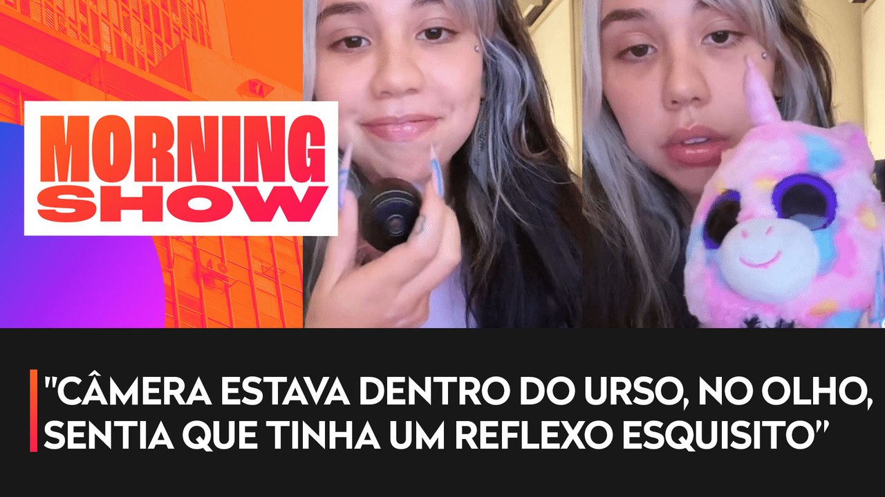 Influencer descobre câmera escondida em ursinho de pelúcia enviado por fã