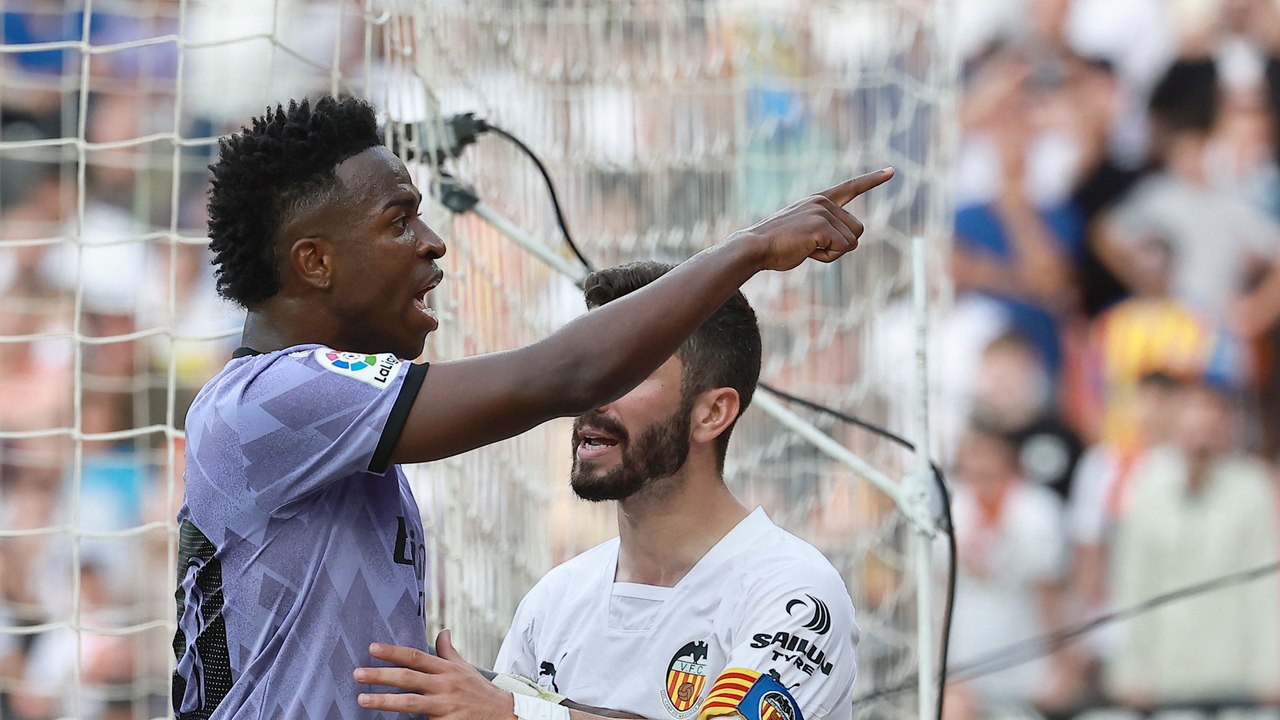 Vinicius, victime de racisme en Espagne : « Nous sommes avec toi », clament Mbappé et Neymar