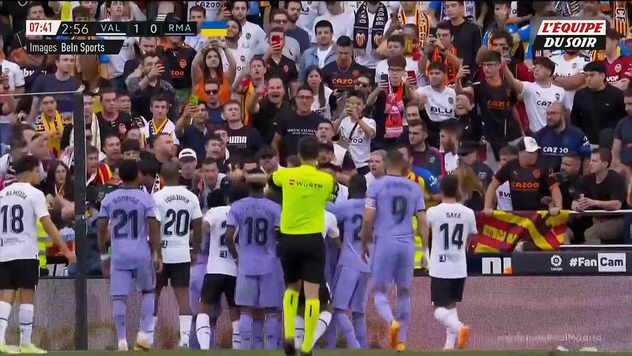 Vinicius victime de racisme en Espagne, Karim Benzema moqué pour son manque de réaction