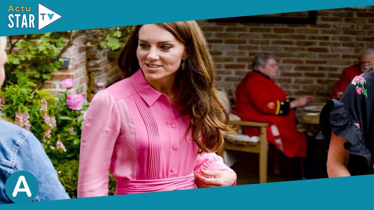 Kate Middleton chic en robe rose bonbon et espa...
