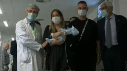 Nace en el Clínic de Barcelona el primer bebé de una mujer trasplantada del útero en España