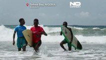 شاهد: مسابقة وطنية لركوب الأمواج في لاغوس