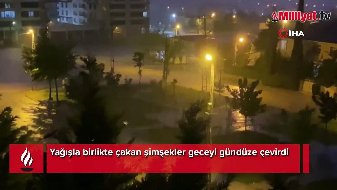 Şimşekler geceyi aydınlattı! Konya ve Elazığ'da sağanak yağış