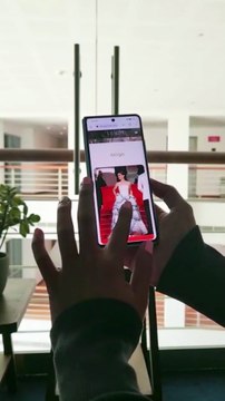 أونور ماجيك في إس Honor Magic Vs هو ثاني هاتف قابل للطي تطلقه العلامة التجارية الصينية أونور، والأول الذي يباع خارج الصين. حيث تسعى الشركة لتوفي أفضل وآخر التطورات لها وبالأخص في سوق الهواتف القابلة ل