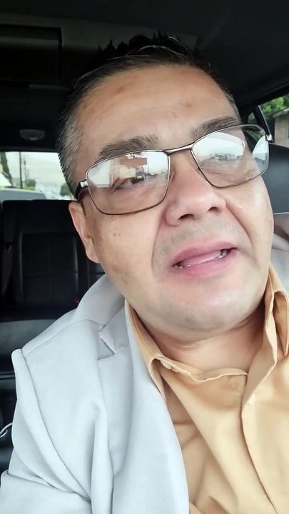 "Si yo soy papá luchón": Niegan entrada a festival de 'Día de las Madres' a papá soltero.