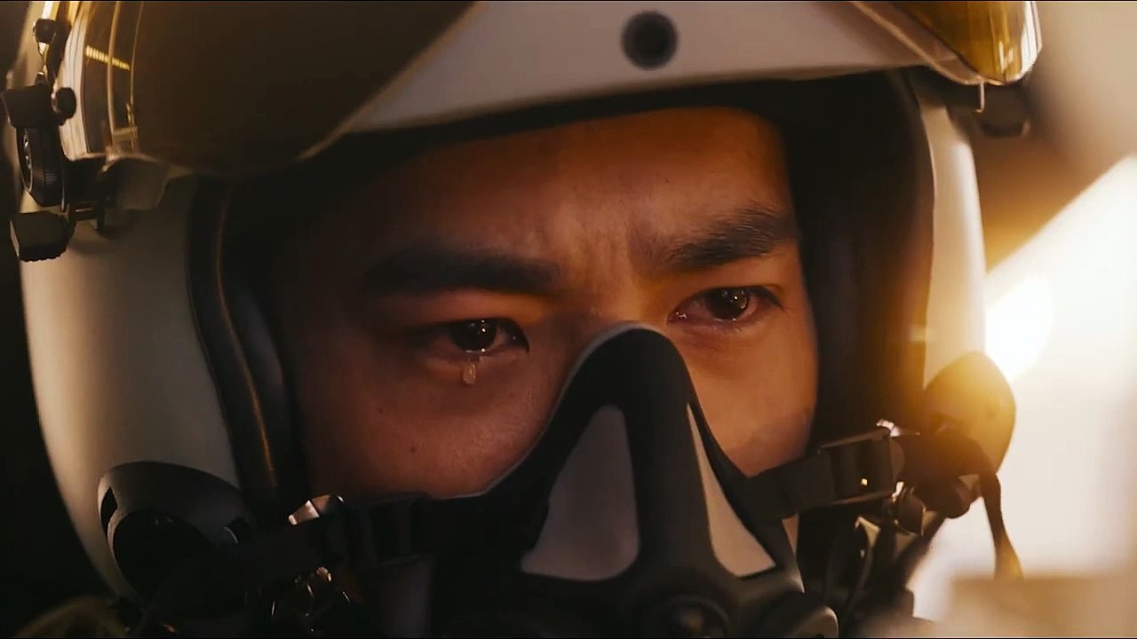 Born To Fly | Promo: Movie Review