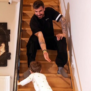 Άκης Πετρετζίκης: Viral το βίντεο με το νέο κατόρθωμα του γιου του κι εκείνος πανηγυρίζει!