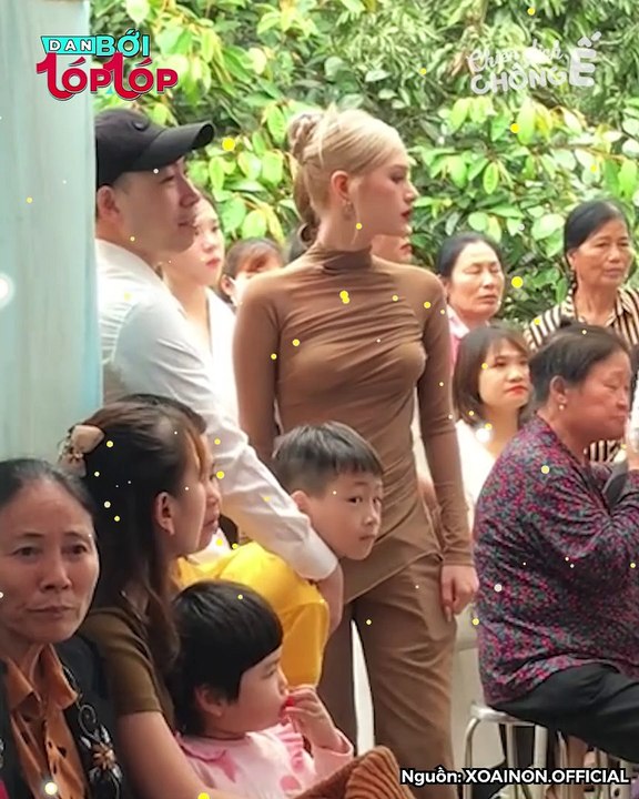 Về quê ăn cưới, Xoài Non ''lên đồ'' quá khéo khiến dân tình khen ngợi: Đơn giản mà sang xịn, vẫn nhường ''spotlight'' cho cô dâu | Điện Ảnh Net