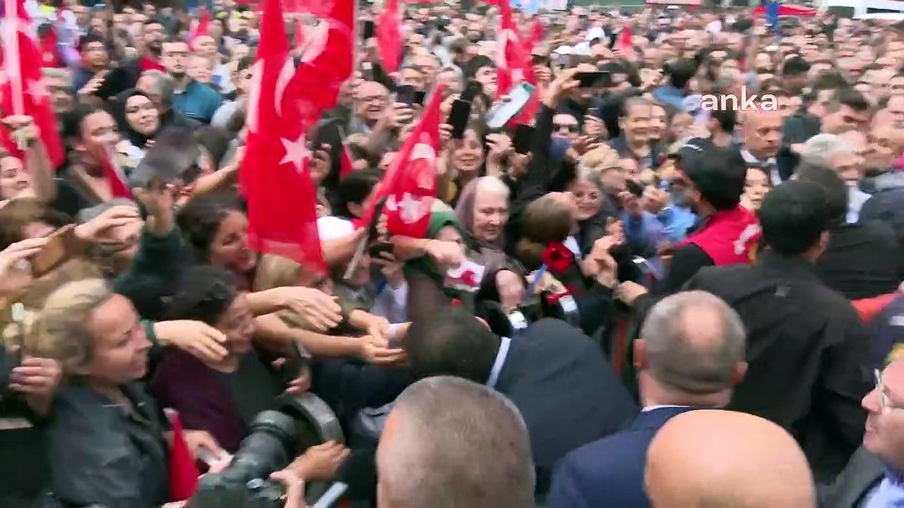 İmamoğlu: Kimse kimsenin inancını ve milli duygularını yarıştıramaz, aşağılayamaz