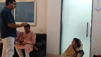 उज्जैन: स्मार्ट सिटी के लापरवाही पर कार्यवाही की मांग, धरने पर बैठी पार्षद