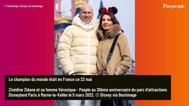 Zinedine Zidane avec des champions du monde 98, un changement physique saute aux yeux