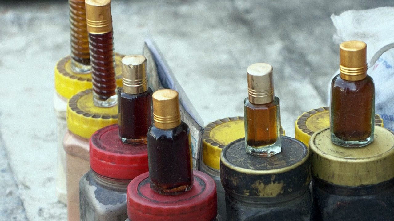 Au Pakistan, des hommes misent sur un élixir à base de gras de lézard pour doper leur libido