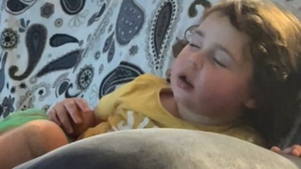 Girl learns why one should never fall asleep eating an ice cream