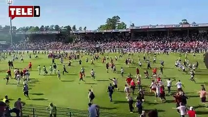 Şampiyon olduklarını sanıp sahaya inen taraftarı son dakika golü yıktı