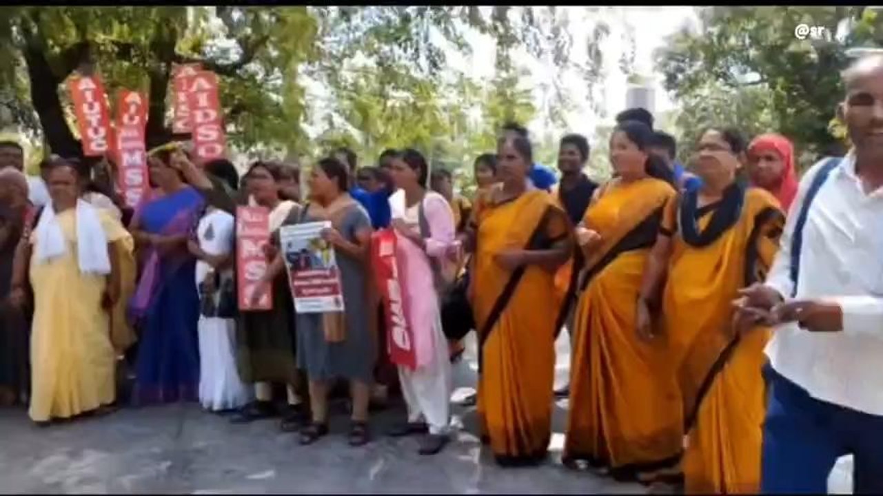 ವಿಜಯಪುರ: ಮಹಿಳಾ ಕುಸ್ತಿಪಟುಗಳನ್ನ ಬೆಂಬಲಿಸಿ ಪ್ರತಿಭಟನೆ