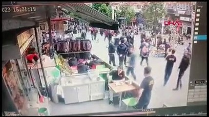 İstanbul'da kafede silahlı saldırı! O anlar kamerada