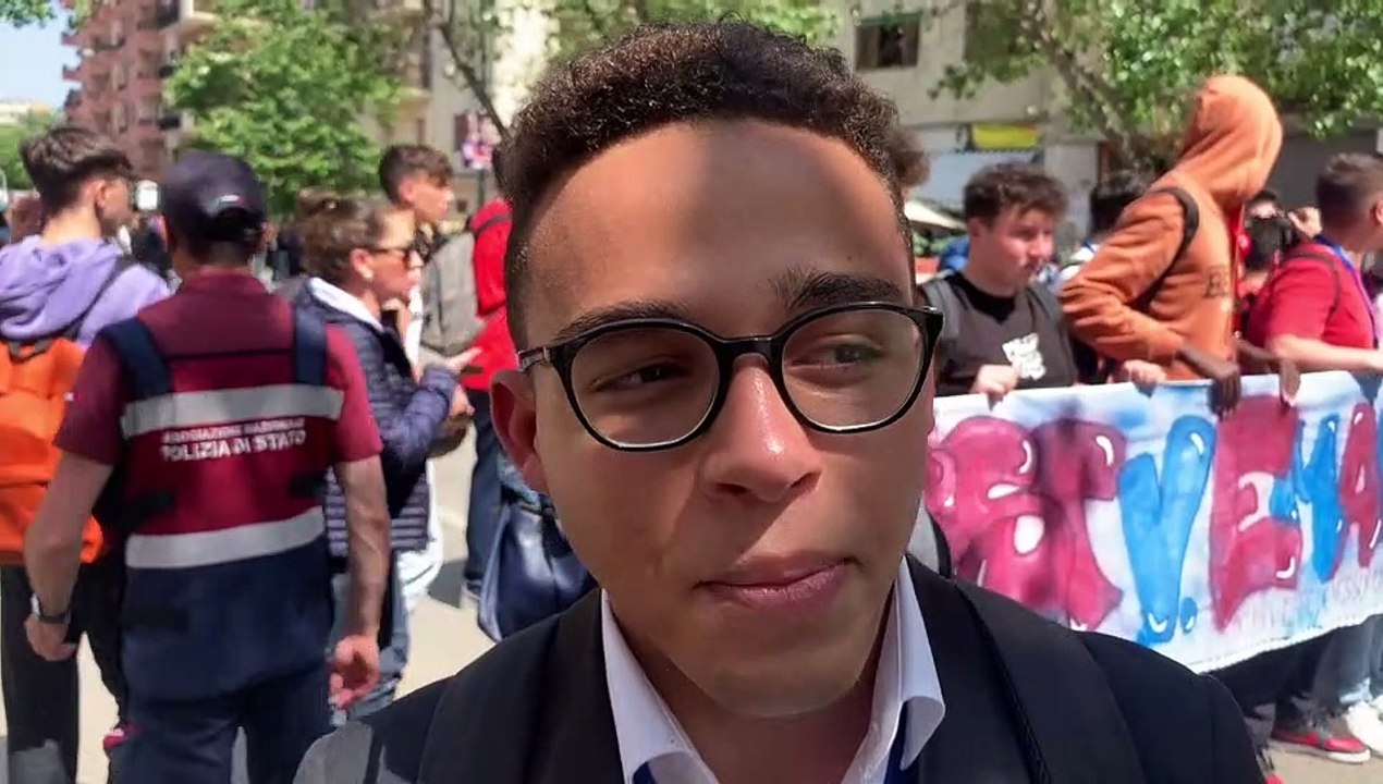 All’Albero Falcone i figli accanto ai genitori che protestavano da ragazzi già 31 anni fa