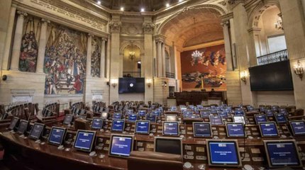 Sin alcanzar mayorías en el Congreso, la ley de sometimiento será radicada en Comisión Primera del Senado