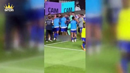 Cristiano Ronaldo attığı gol sonrası secdeye gitti