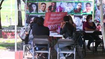 Pese a protesta de colectivos de desaparecidos, gobernador defiende el trabajo forense