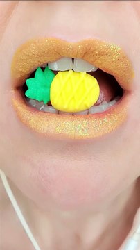 ASMR JELLY FRUIT STICKS POP ROCKS EDIBLE CHOCOLATE LIPSTICK CLOSE MOUTH EATING SOUNDS