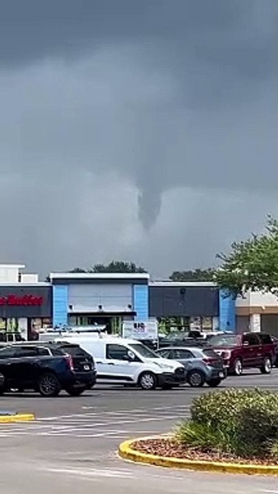Florida Funnel Cloud Forms Quickly