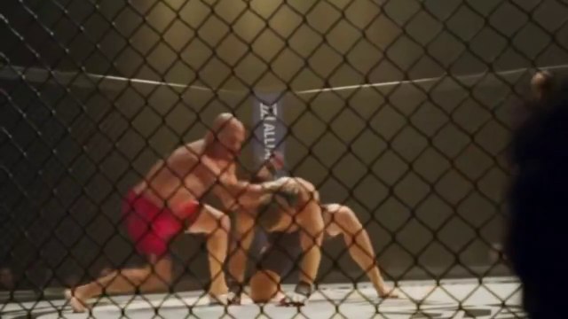 The Girl Thinks She’s Invisible, lasted 10 years，Turns Out Everyone Just Pretends