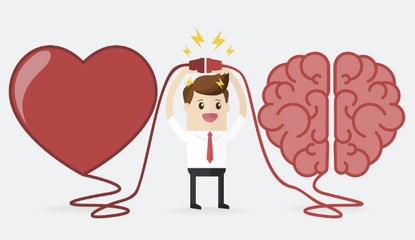 Emoción unida entre cerebro y corazón