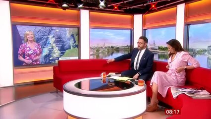 3D scan of Titanic reveals wreck as never seen before - BBC News