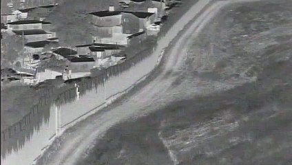 Lanzan a un niño de 4 años sobre el muro fronterizo para cruzar a Estados Unidos