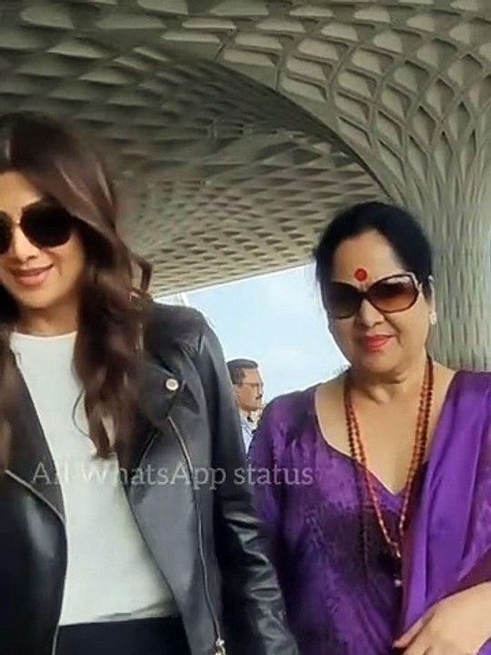Shilpa Shetty Spotted at Airport as She Leaves for London Vacation After Hectic Shoot of Her Back-to-Back Projects