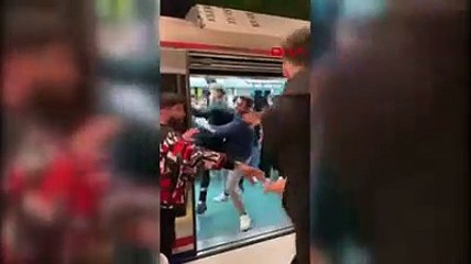 Marmaray'da tekme tokat kavga