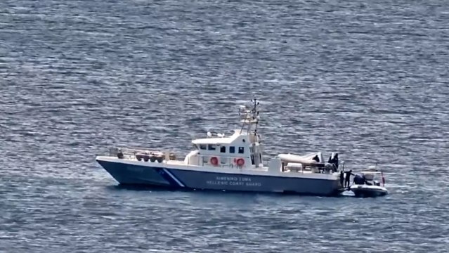 Yunanistan, Ege’de göçmenleri geri iterken yakalandı