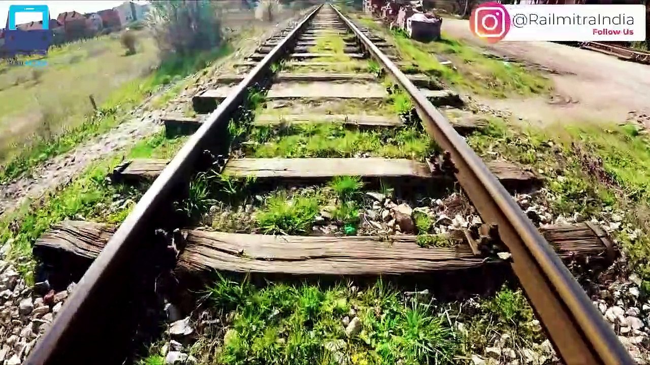 ड्राईवर तो नहीं बदल सकता तो फिर कौन बदलता है रेल गाडी की पटरियां