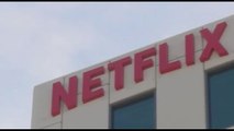 Stretta di Netflix sulla condivisione degli abbonamenti, si pagherà