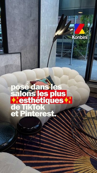 Nouvel arc sur internet : l'histoire du canapé bleu ️ ! Alors, aurait-elle vraiment dû récupérer ce canapé selon vous ?????