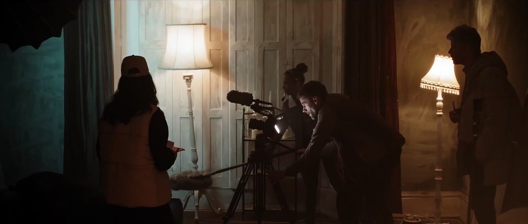 Wolf Manor Trailer OV