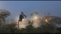 Il tifone Mawar si abbatte sull'isola di Guam