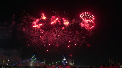 [경북] 형산강 수놓는 불꽃 쇼...포항국제불빛축제 26일 개막 / YTN